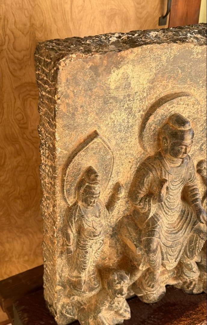 中国　石佛　三尊佛　台付　仏教美術　高さ約51cm 送料込み251211