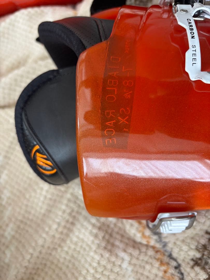 ほぼ新品　TECNICA DIABLO スキー用ブーツ　レーシング