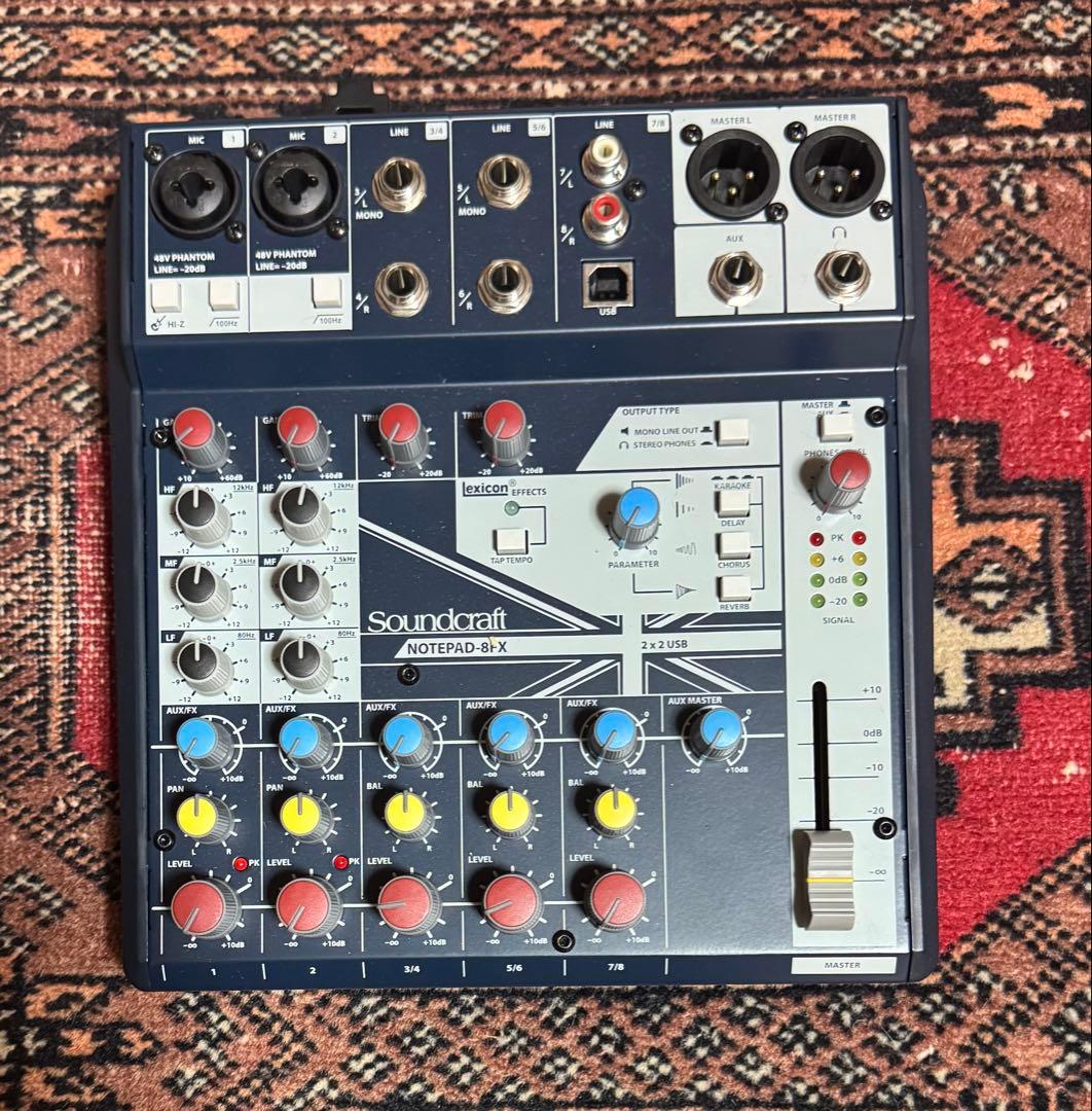 Soundcraft Notepad-8FX 8チャンネルミキサー