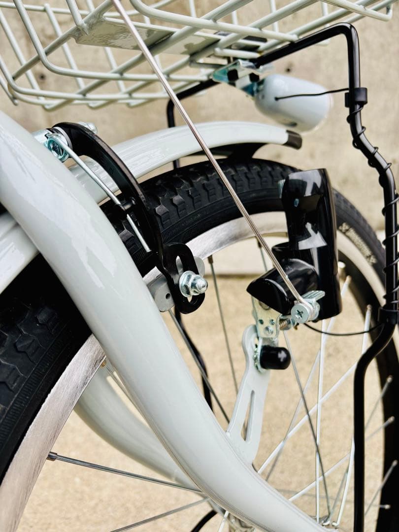 【名古屋市〜岐阜市付近、受渡し希望】 ブリヂストン　bikke 22インチ