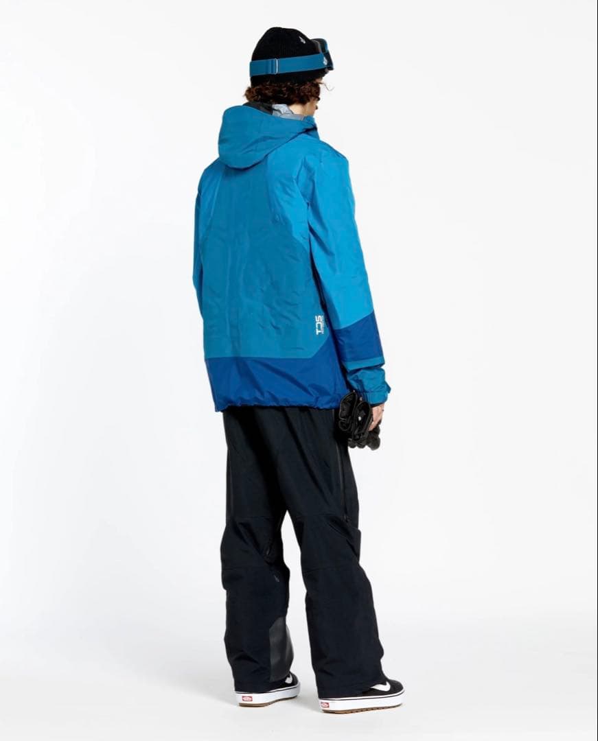 半額以下VOLCOM TDS GORETEX M ハイエンド 176,000円