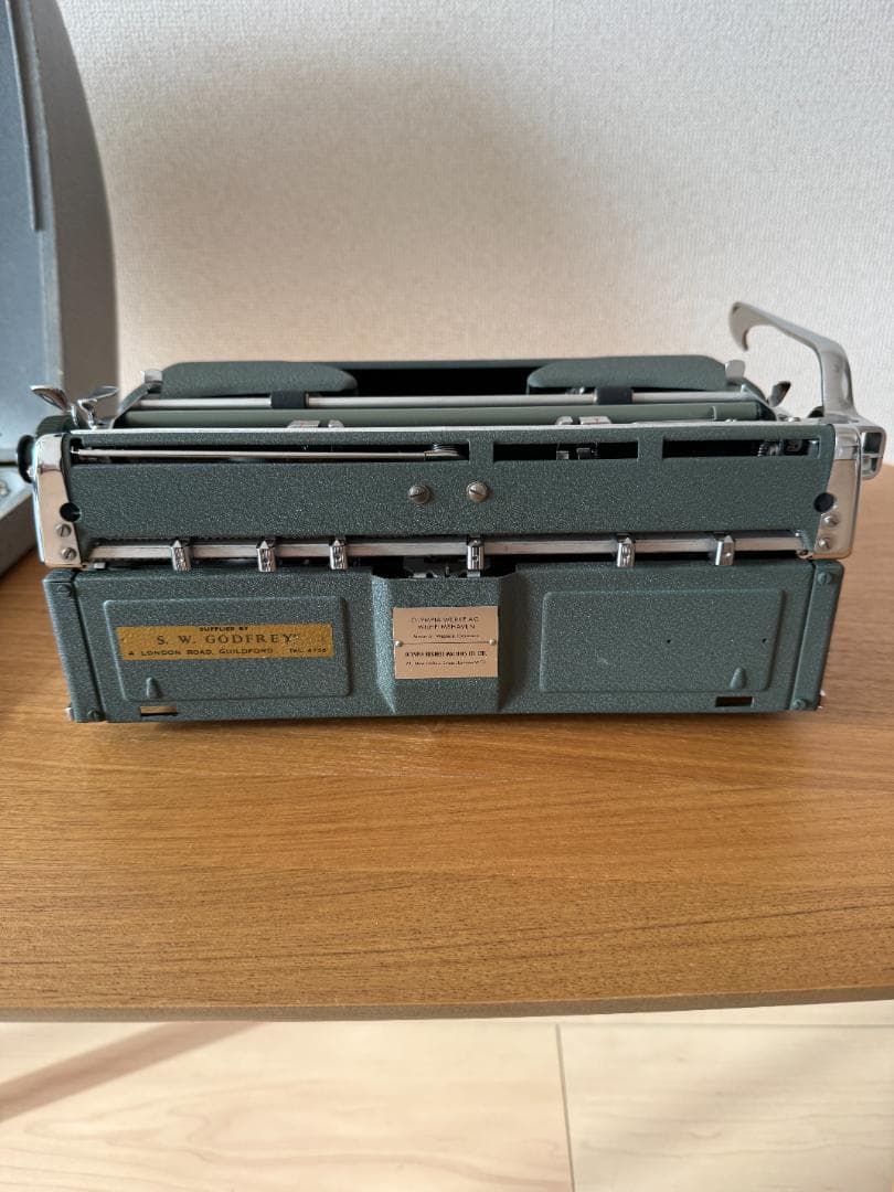 Olympia Model SM タイプライター