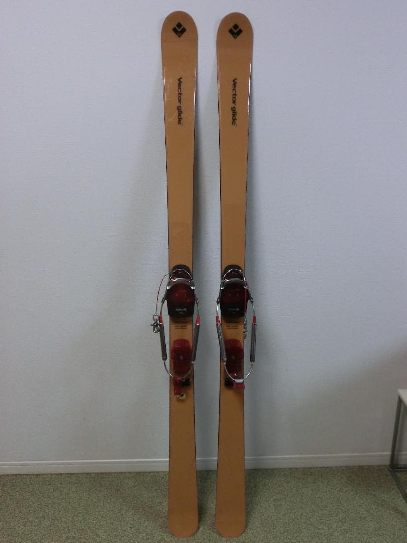 ベクターグライド　モムニーテレマーク　173