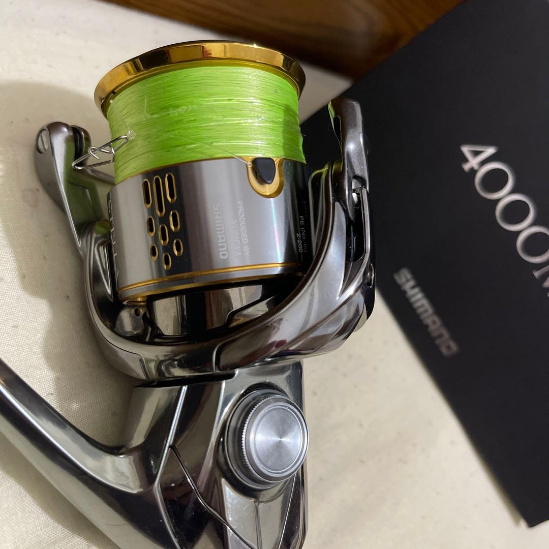 18 STELLA 4000MHG スピニングリール　新品未使用品