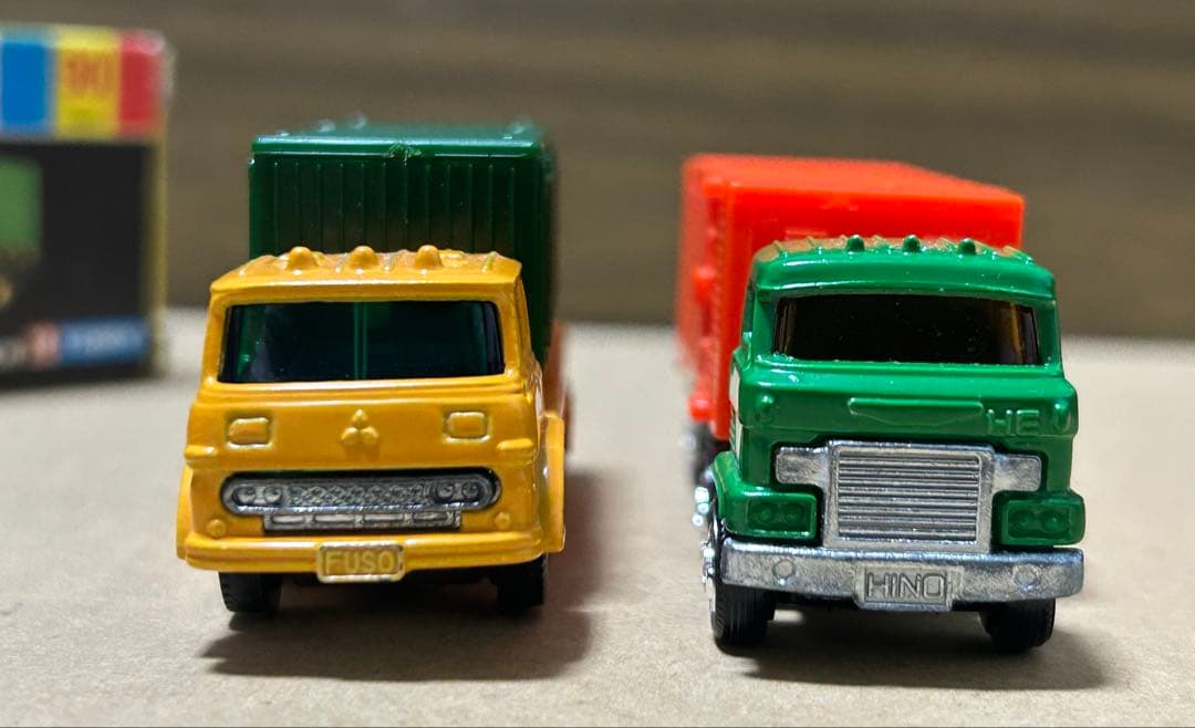 日本製 トミカ コンテナトレーラー 2台セット