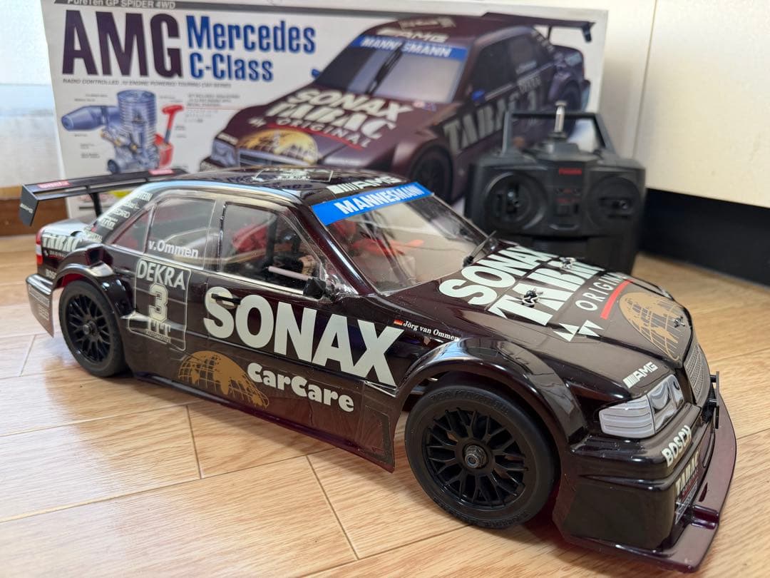 Kyosho AMG Mercedes C-Class ラジコン