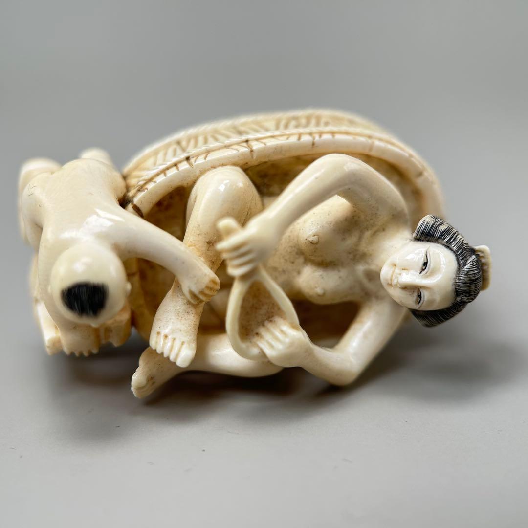 母子入浴シーン 彫刻極上根付天然素材アンティーク骨董飾り物古美術置物細密細工