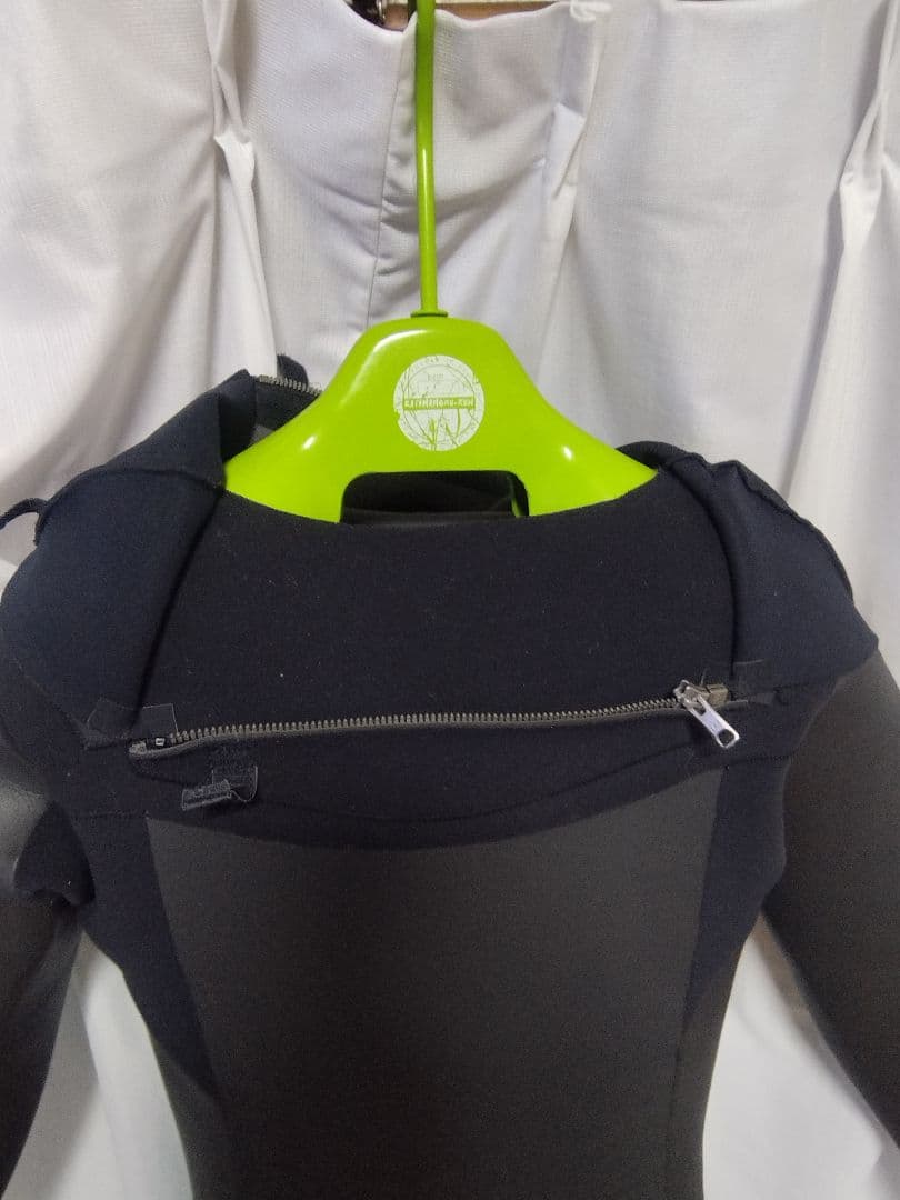 RASH セミドライスーツ DRAGON C BEAST3.5ミリ