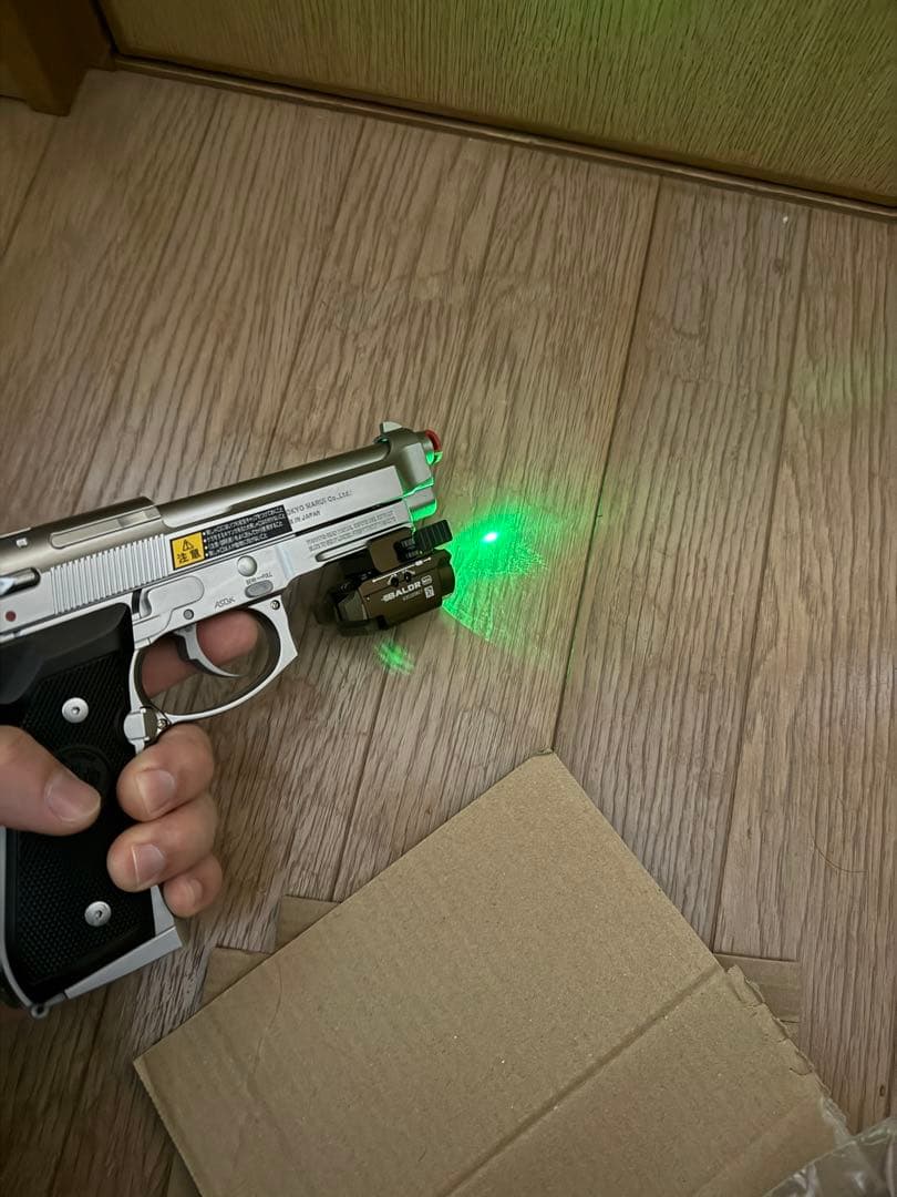 Olight Baldr Mini ブラウンライト　タクティカルライト