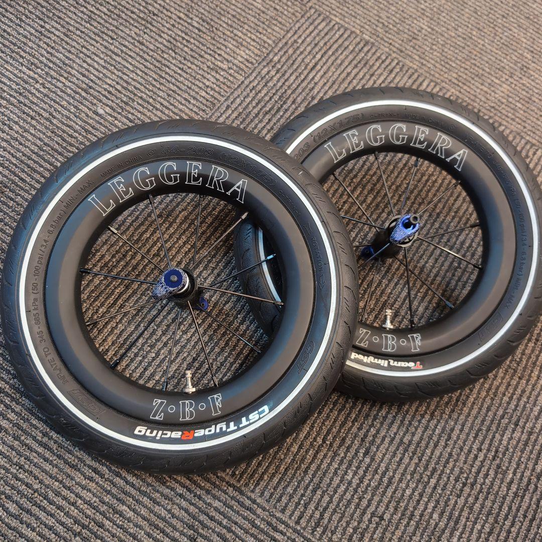 ＬＥＧＧＥＲＡ　12インチカーボンホイール