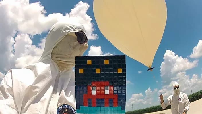 コレクション Invader \"BALLOON ART 4- SPACE MIAMI\",