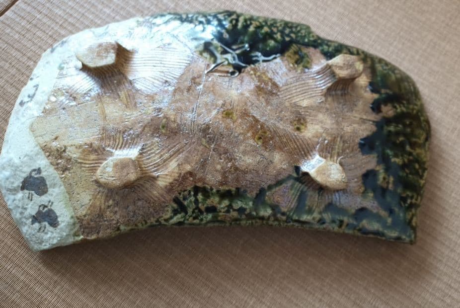 織部　長角皿　脚付き