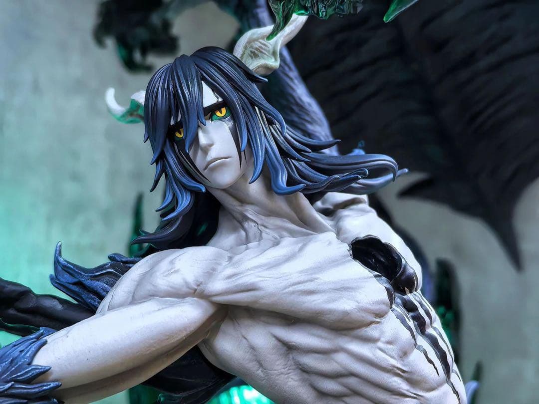 ウルキオラ・シファー　ブリーチ　フィギュア　ガレージキット