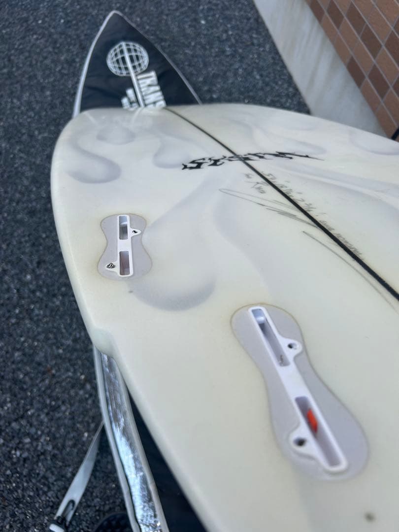 く*か様 小波　フロー最高　ショートボード　SYSTM Snub Mongrel