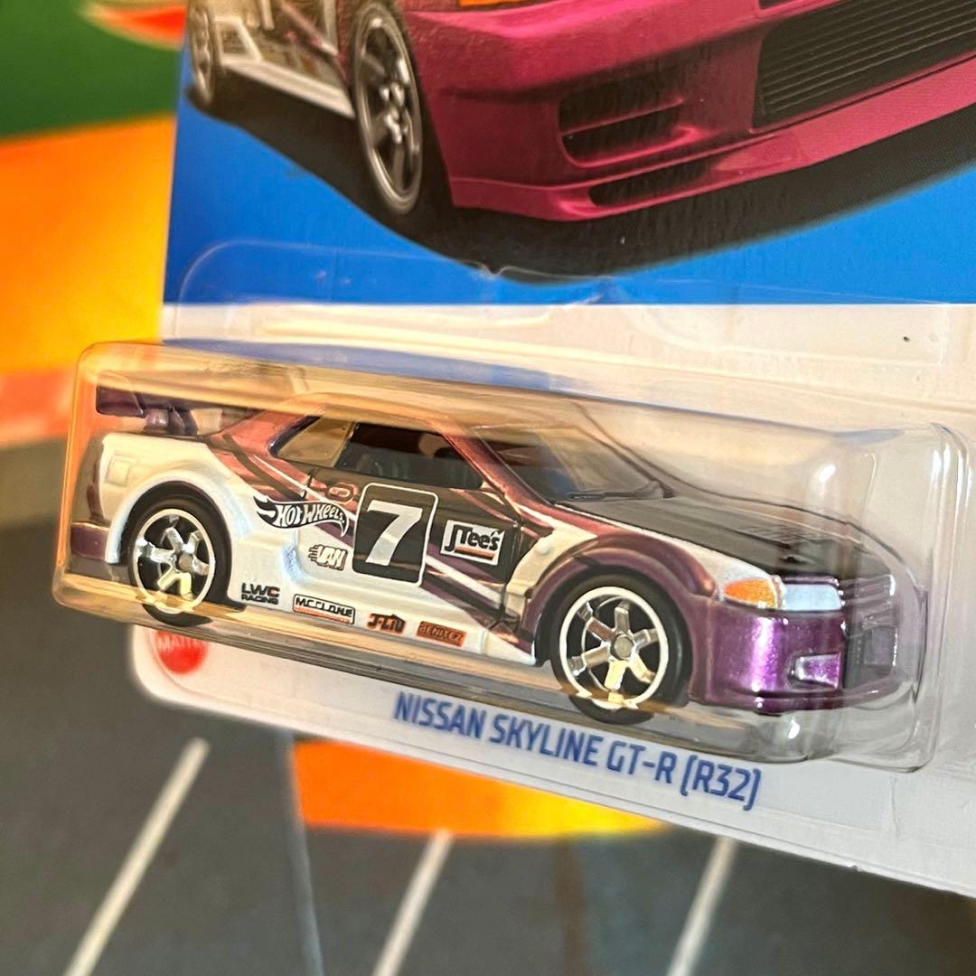 ホットウィール レジェンドツアー GT-R R32 スカイライン ニッサン