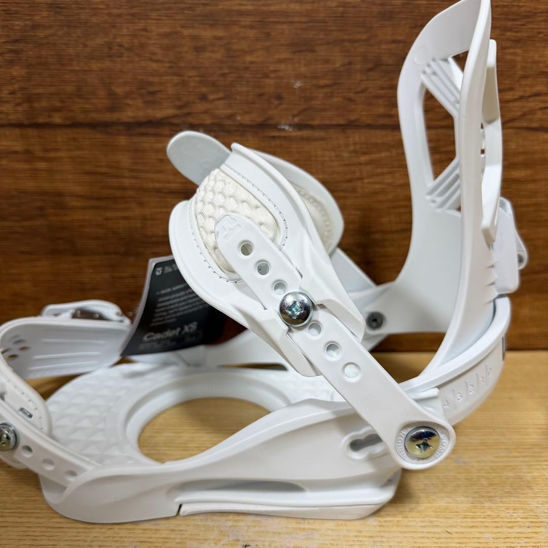 未使用タグ付き　UNION ユニオン　スノーボード　バイン　CADET XS