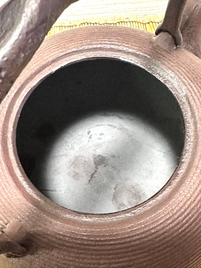 未使用品、供箱付　南部鉄器伝統工芸士　佐藤勝芳南部宝寿堂　姥口糸目　南部鉄瓶