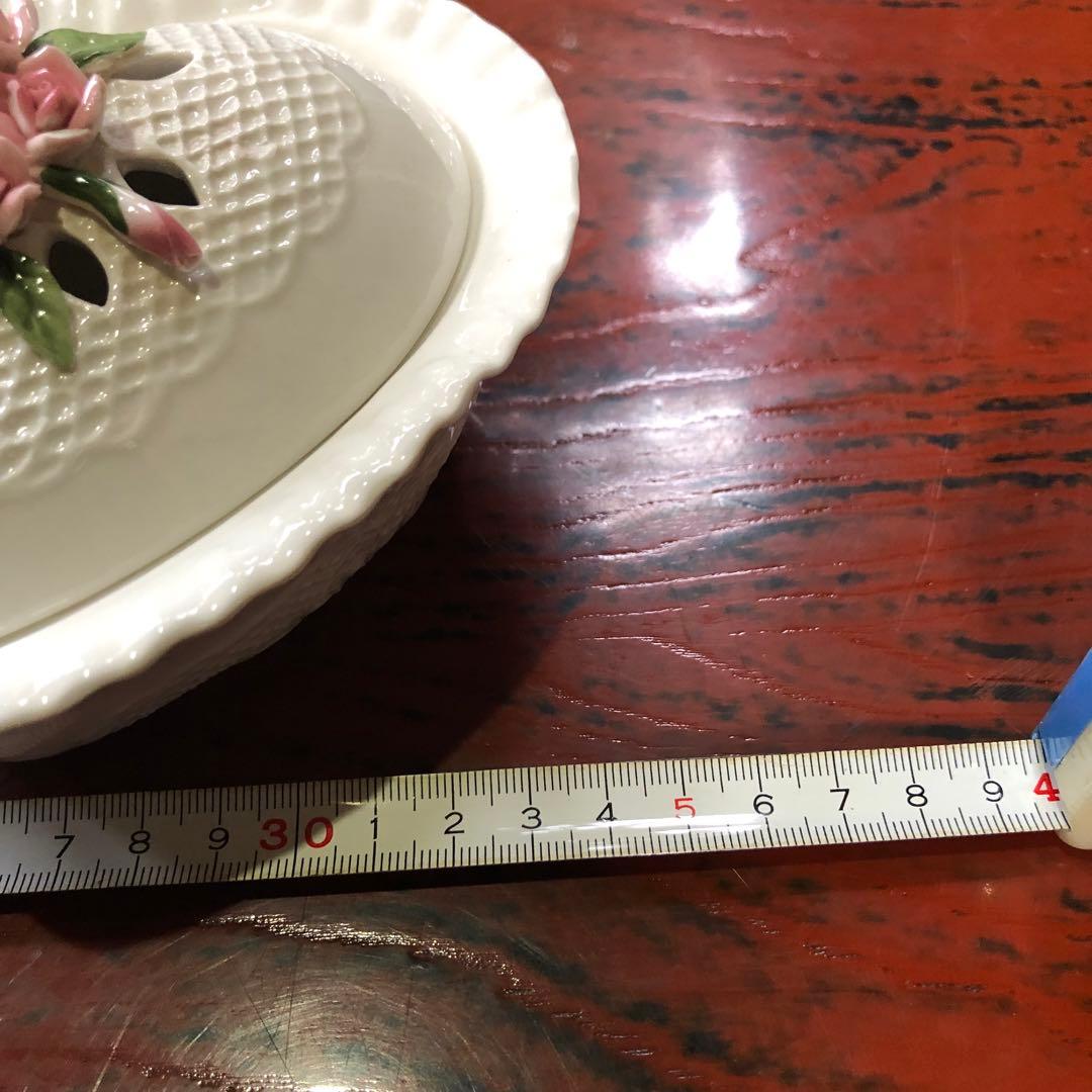 陶器製白いレースと薔薇彫刻のアンティーク小物入れハート型アロマポット 3個セット