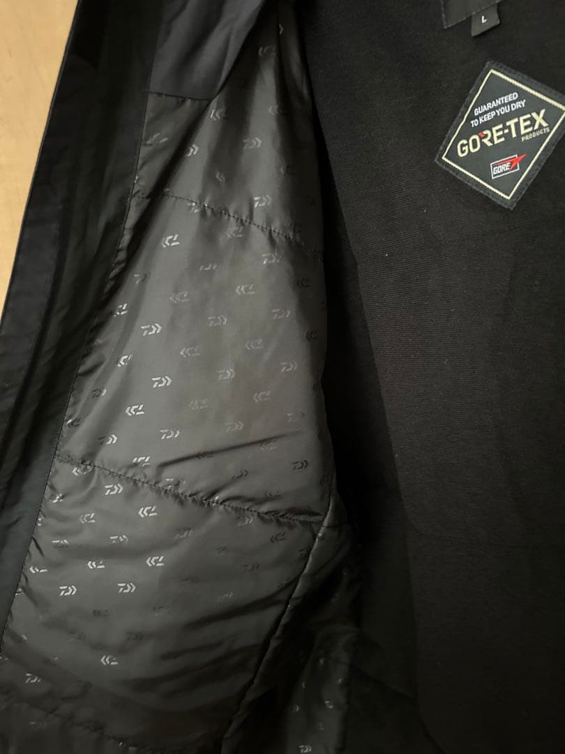 2/14-2/22のみ出品　ダイワ DW-1925 (ブラック／L) 上着のみ