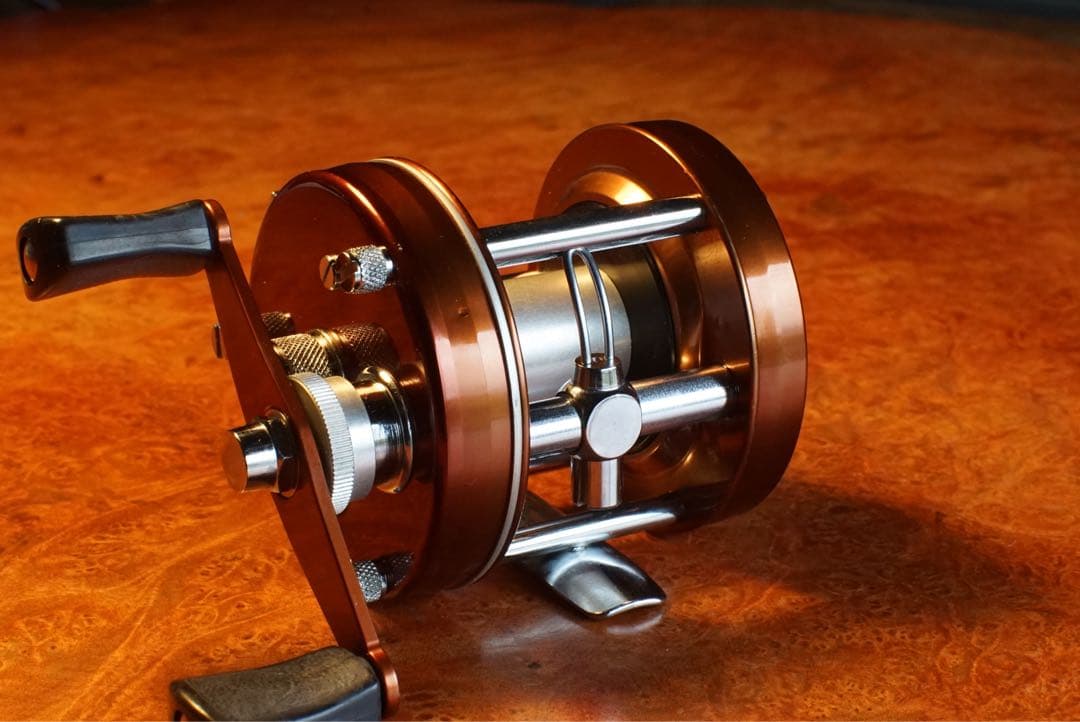 ABU アンバサダー 4000 D メンテ済 フレーム修正済