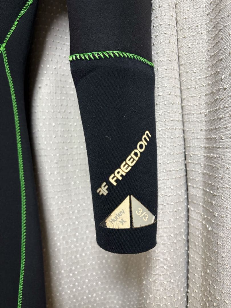 Hurley (ハーレー)3mm ドライスーツ メンズ Mサイズ相当