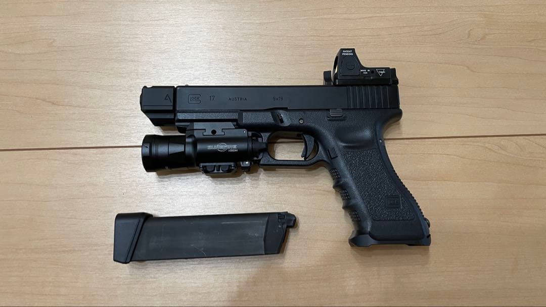 東京マルイglock17 gne3 カスタム　ホルスター付き