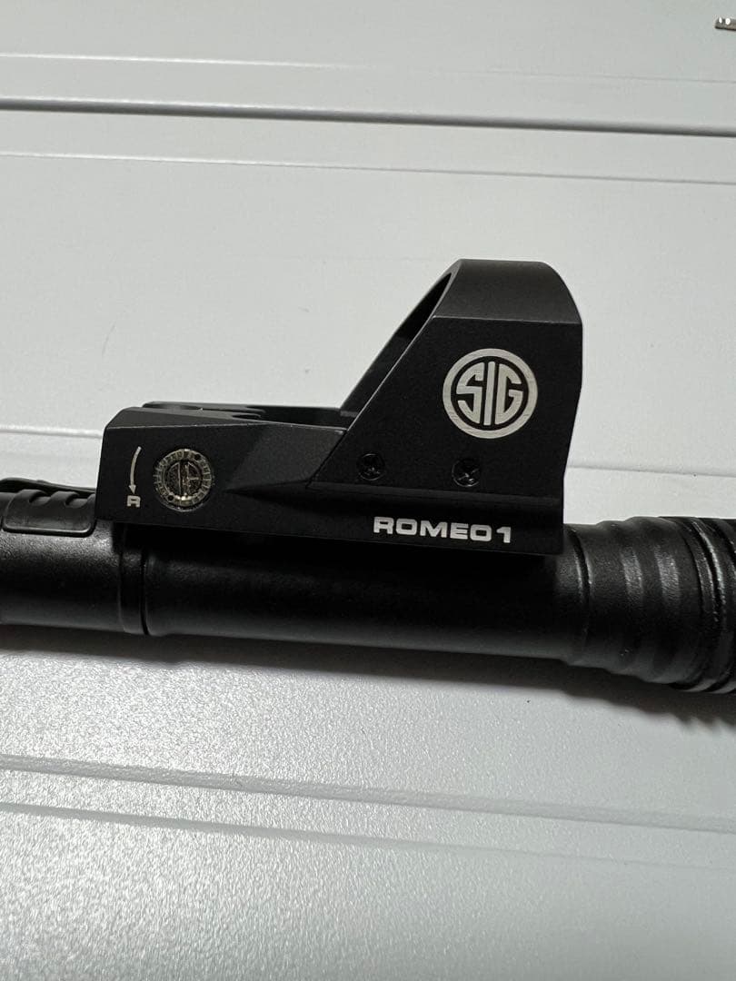 SIG SAUER ROMEO1 レプリカ マウント付き SOTAC