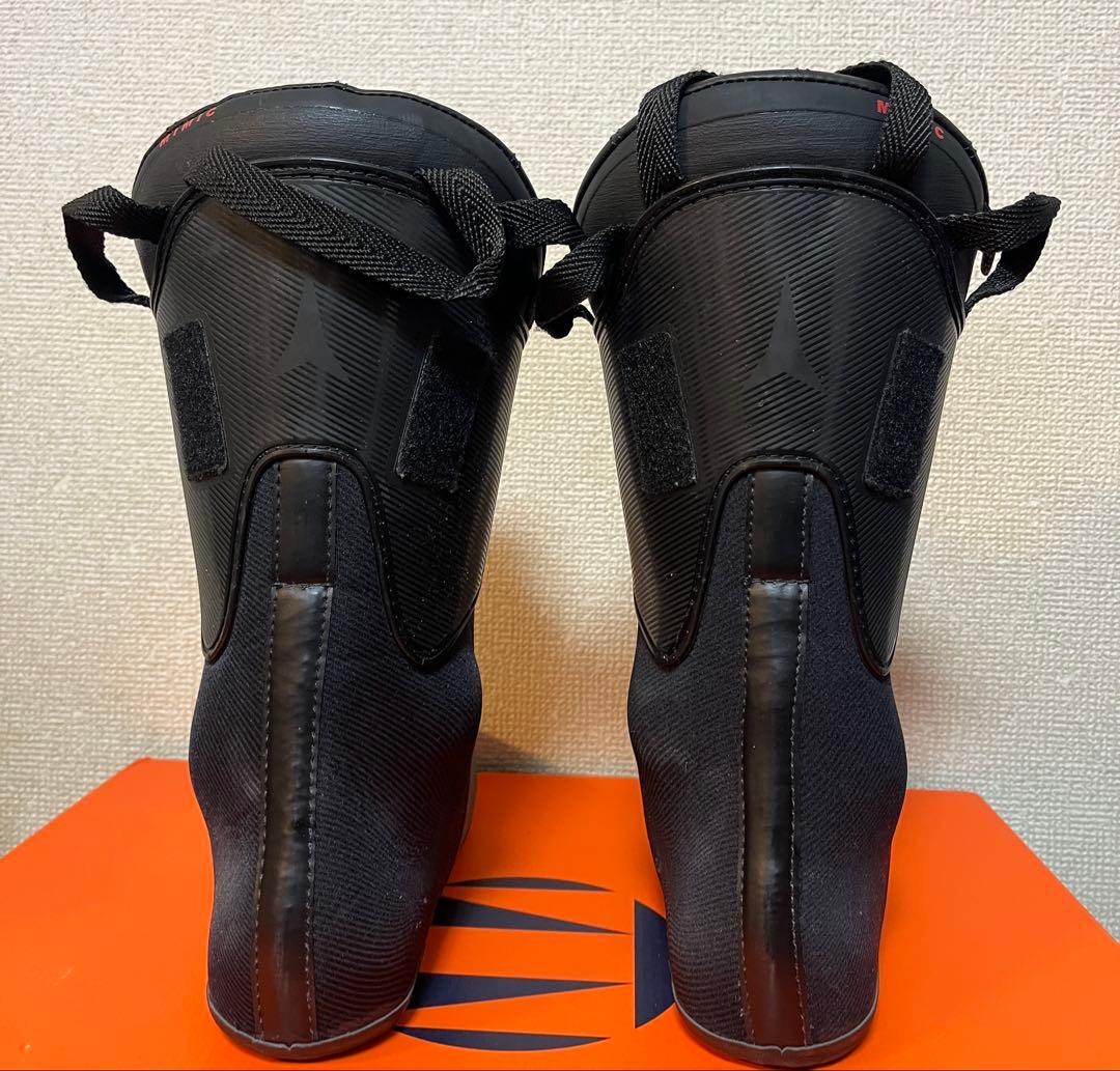 幅広モデル ATOMIC Hawx Magna 130S 26-26.5cm