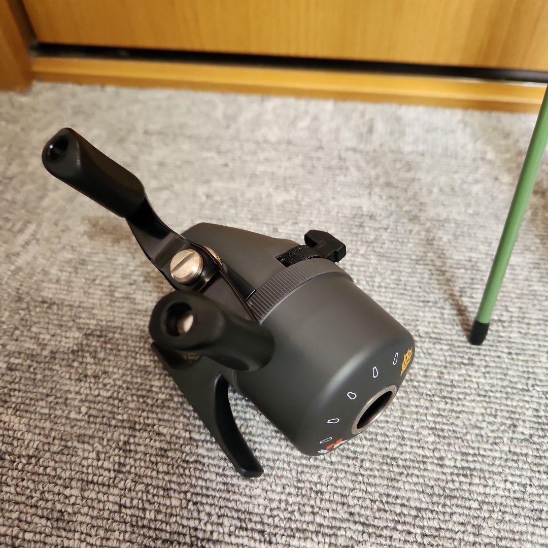 機動戦士ガンダム スピンキャスト　リール ジオン軍仕様　五十鈴工業