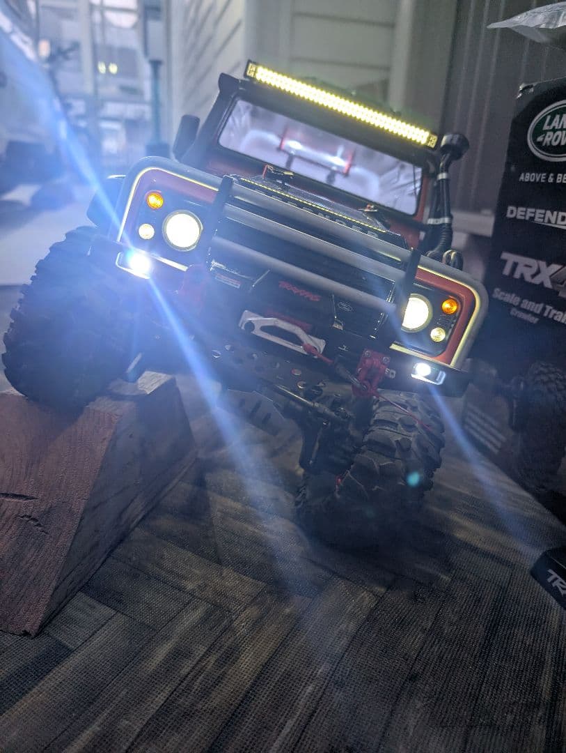 Traxxas　TRX-4 ディフェンダー　クローラーラジコン　トラクサス