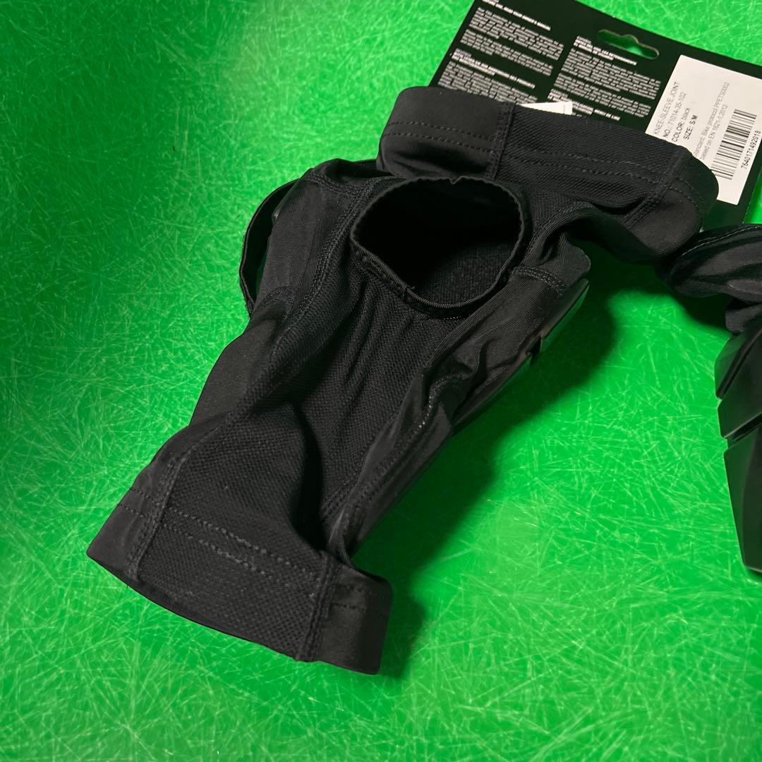 TSG プロテクター　S/M サイズ　ブラック