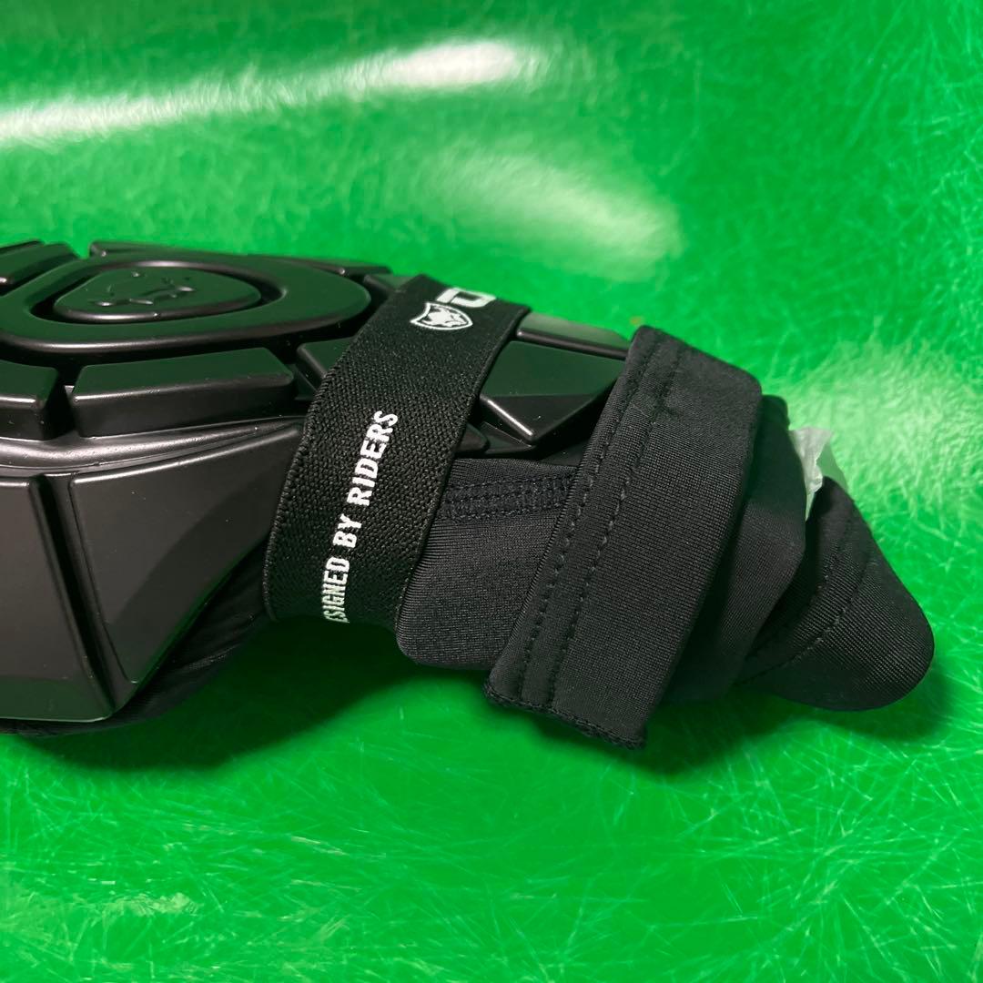 TSG プロテクター　S/M サイズ　ブラック