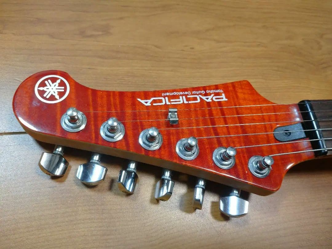 Yamaha Pacifica212　綺麗です　パシフィカ　初心者さん