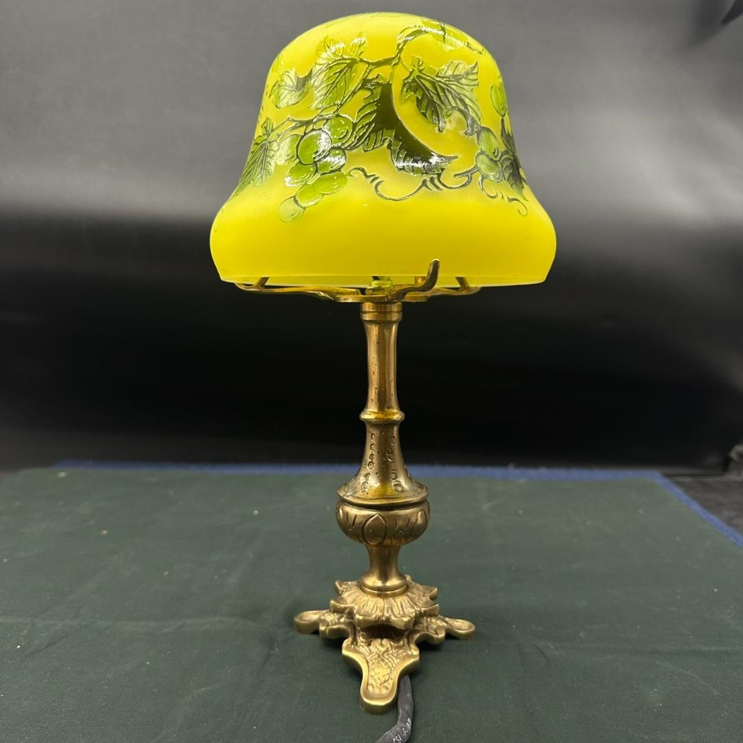 エミールガレ 真鍮台座　ランプ　1灯照明　 カメオ彫り　被せガラス 高さ32cm