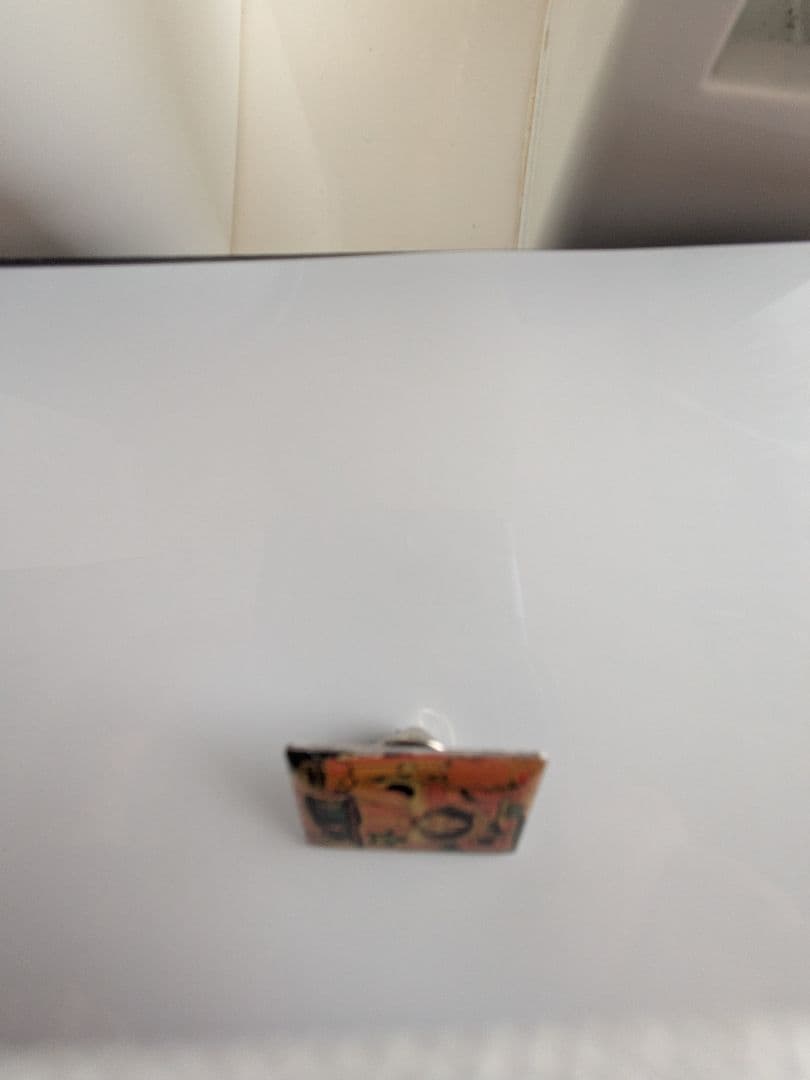 週間少年ジャンプ40周年　ワンピースコミック型ピンバッジ