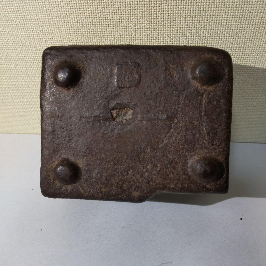 【台座付き】鉄製 葛屋 香炉 象嵌 在印