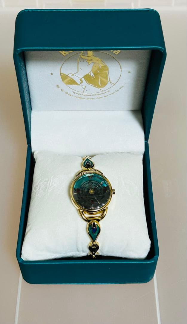 アベンチュリン　腕時計、缶バッジセット