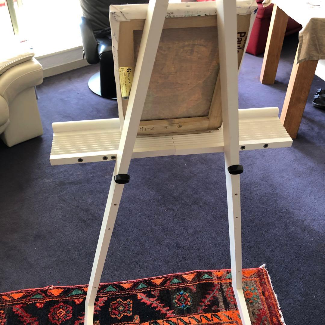 イーゼル　白　高さ135cm 横　cm