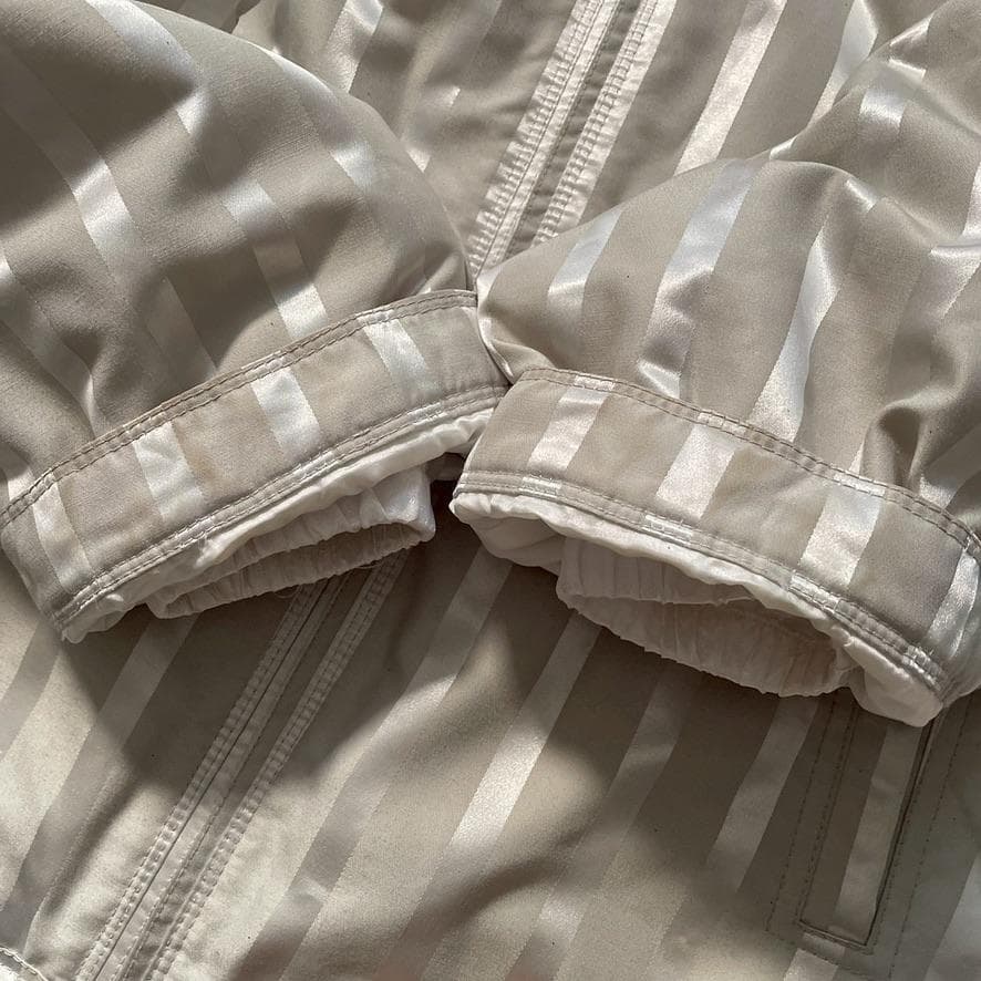 【yyyuuu】SALOMON　レディース スキーウェア上下 シルバー