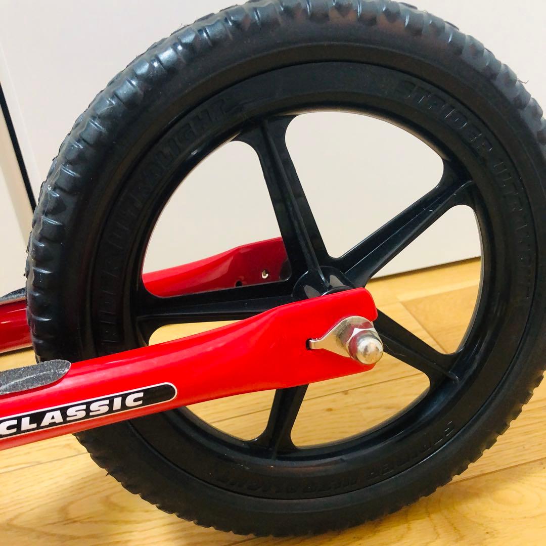 【送料無料】【美品】ストライダー 12インチ classic　クラシック　レッド