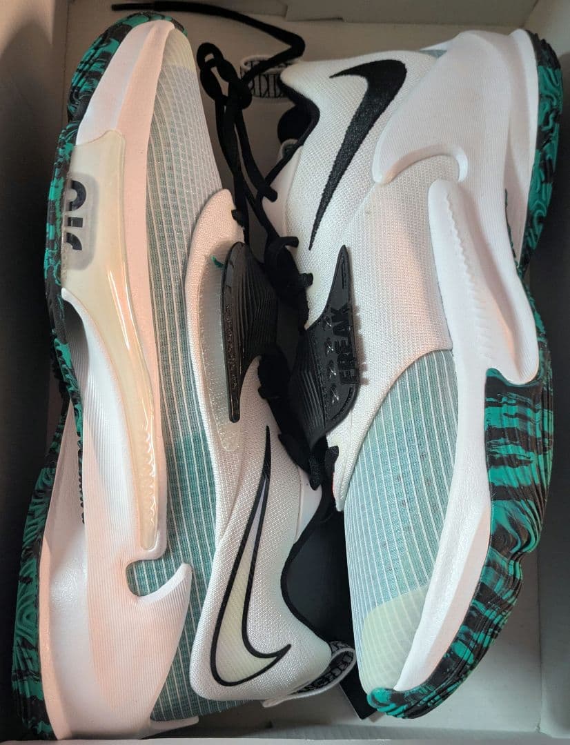 26.5cm ナイキ ズーム フリーク 3 DA0694-101 ヤニス