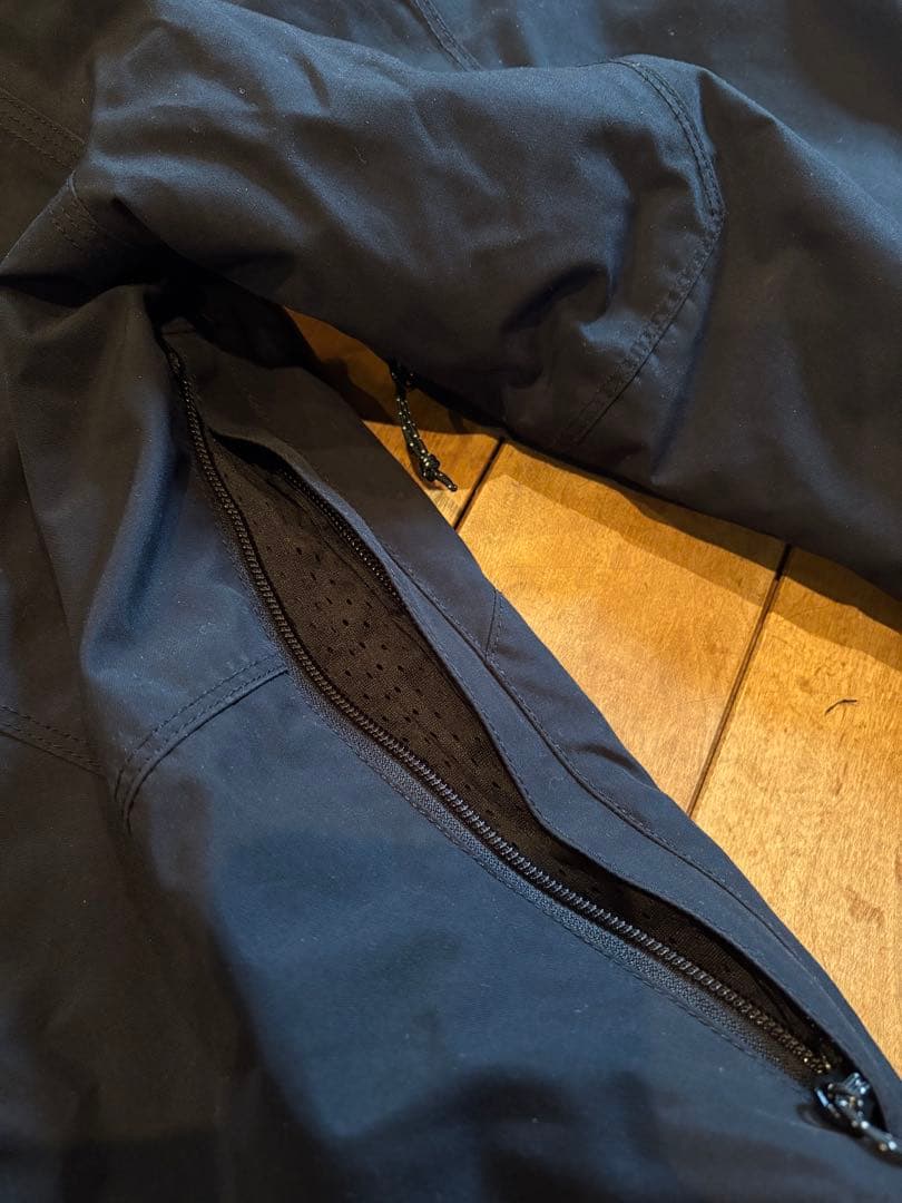 VOLCOM キッズ ビブパンツ　XLサイズ