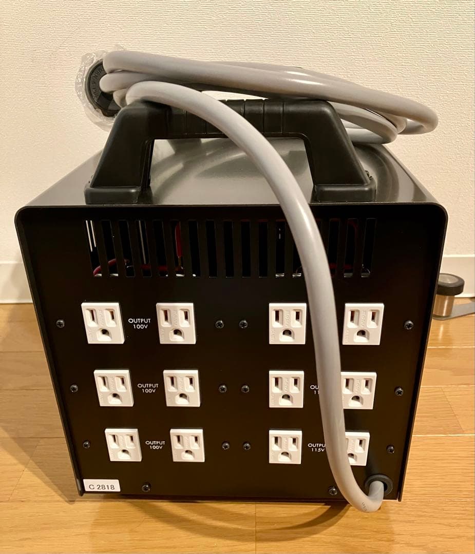 プロケーブル 3000W ダウントランスコンセント16個