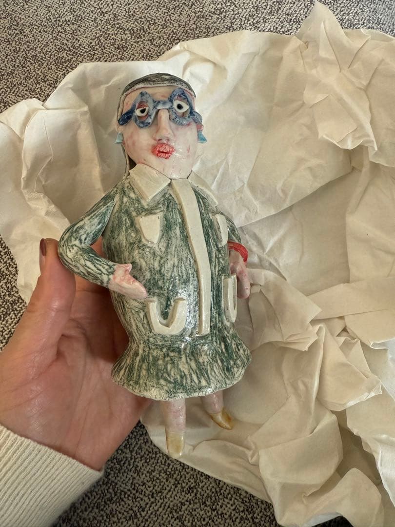 作家畑中圭介作壁掛け人形