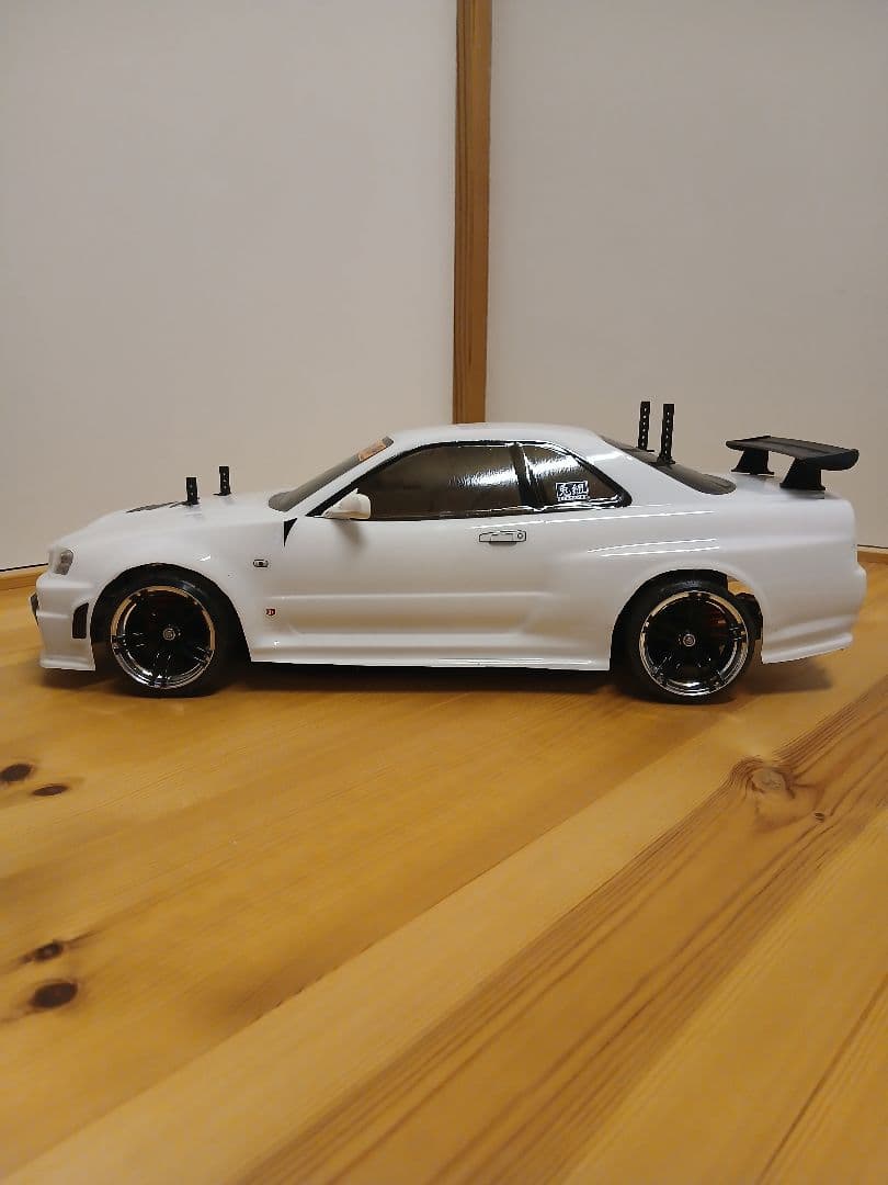 Nissan Skyline 34GT-R 中古ラジコンカー TT-01