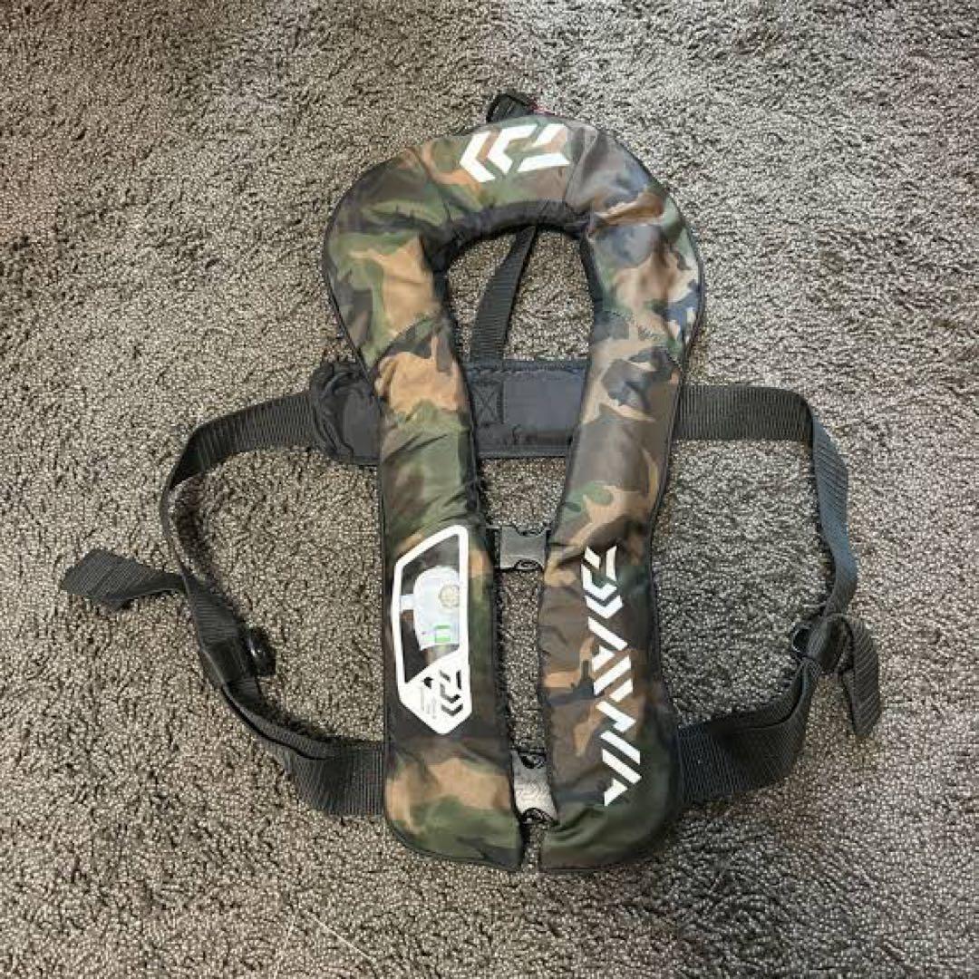 ダイワDF-2021自動膨張式ライフジャケット桜マークありタイプA