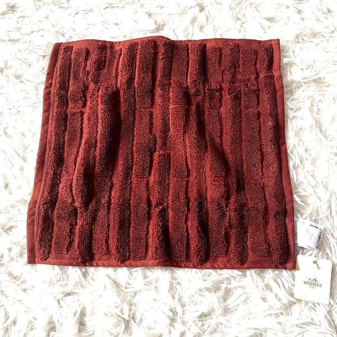 タグ付きエルメス 未使用品　タオル＆ハンドタオルセットカレ ステアーズ　箱付