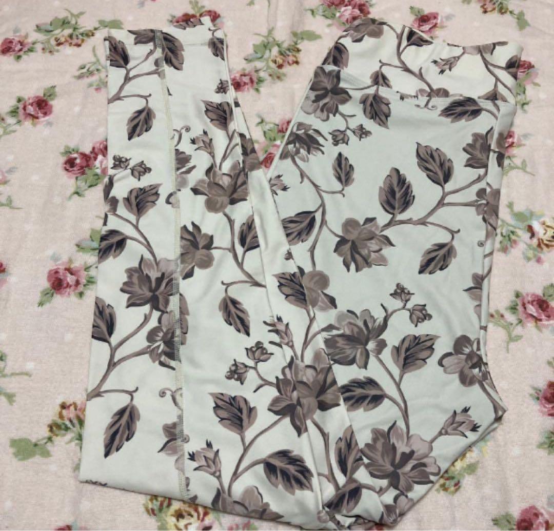 ジーナシス JEANASIS ヨガウェア レトロフラワー セットアップ L