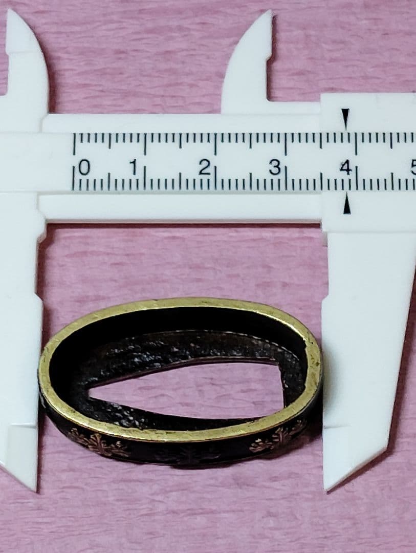 刀装具 縁頭 縁のみ 無銘 銅地 金色絵 魚々子地 五三桐紋図 時代物