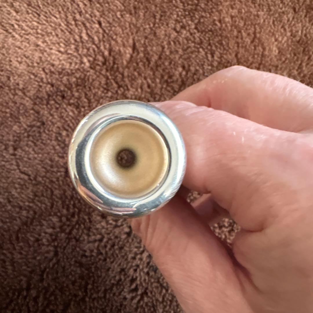 Lotusトランペットマウスピース 3L2